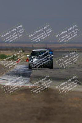 media/Sep-20-2025-Extreme Speed (Sat) [[1fcc23683c]]/Orange (Mid Intermediate)/Session 2 (Sunrise)/